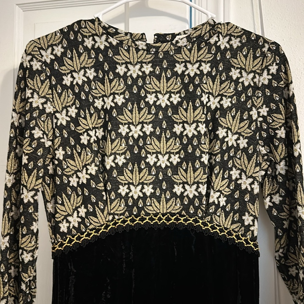 Vintage gold silver black floral velvet dress size small